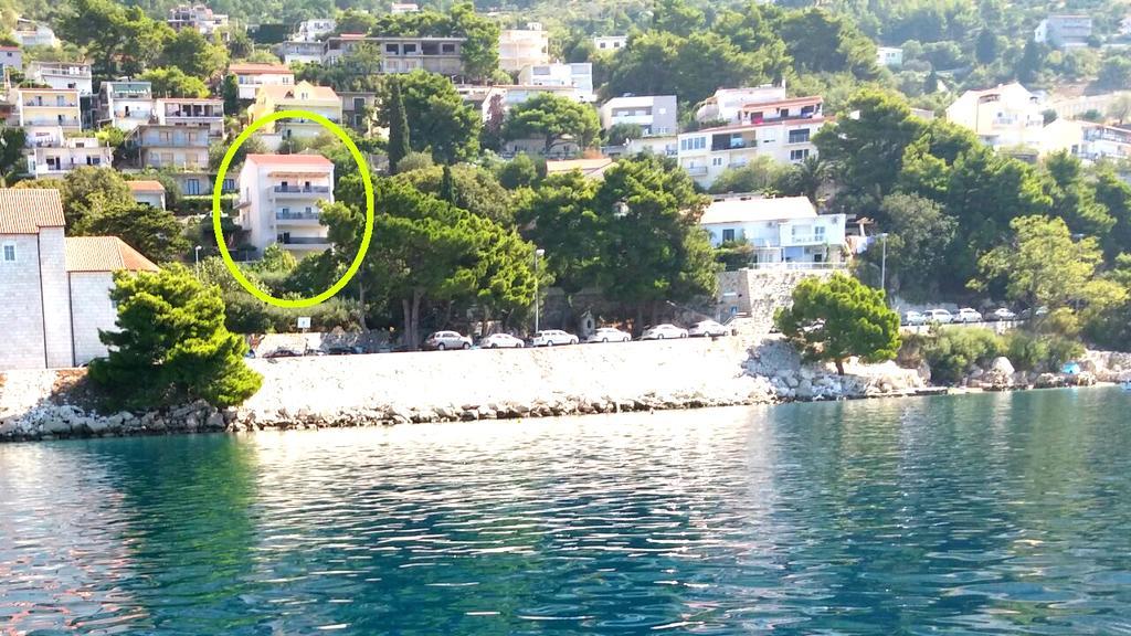 Apartments Mimac Omis Exterior photo