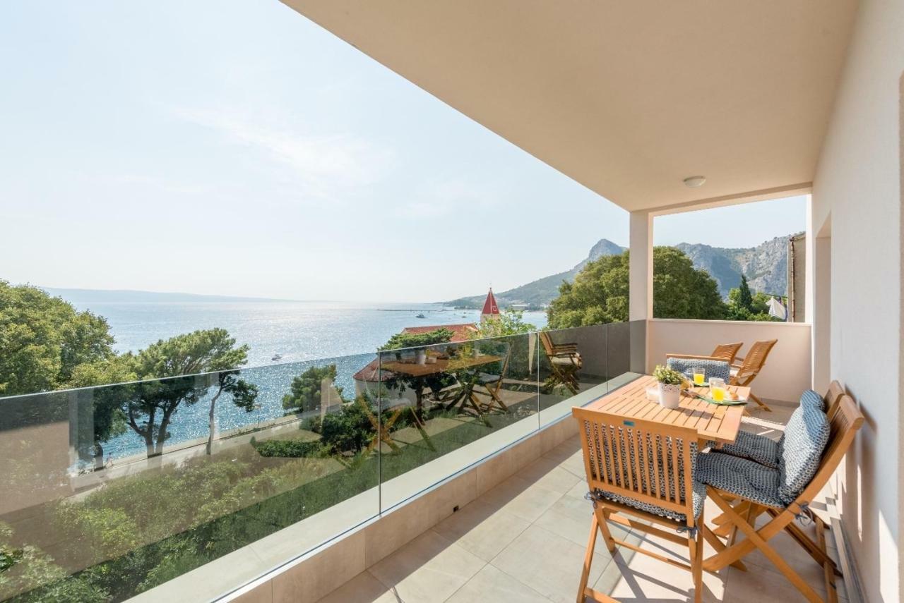 Apartments Mimac Omis Exterior photo